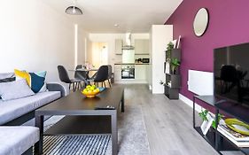 Hemel Apartments - Lavender Luxe