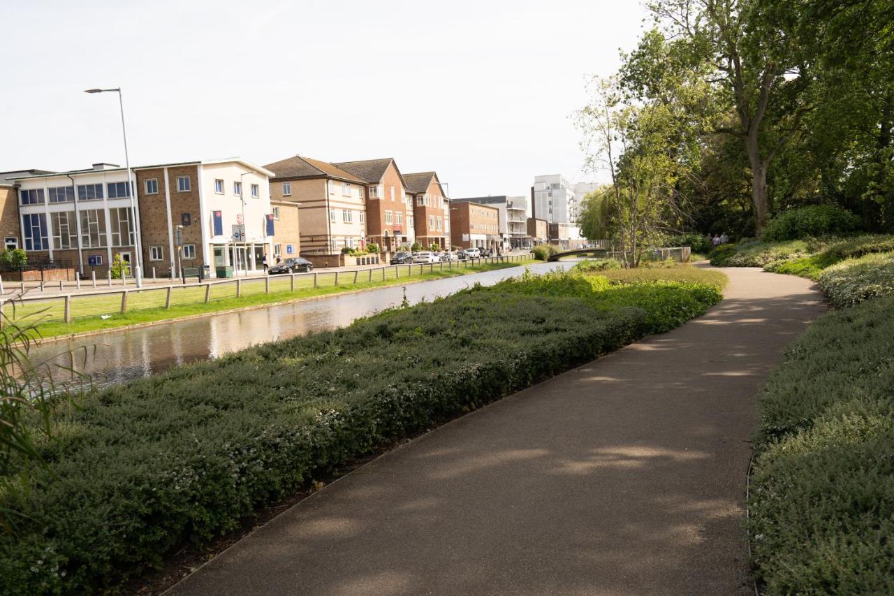 Hemel Apartments - Lavender Luxe Hemel Hempstead Exterior photo